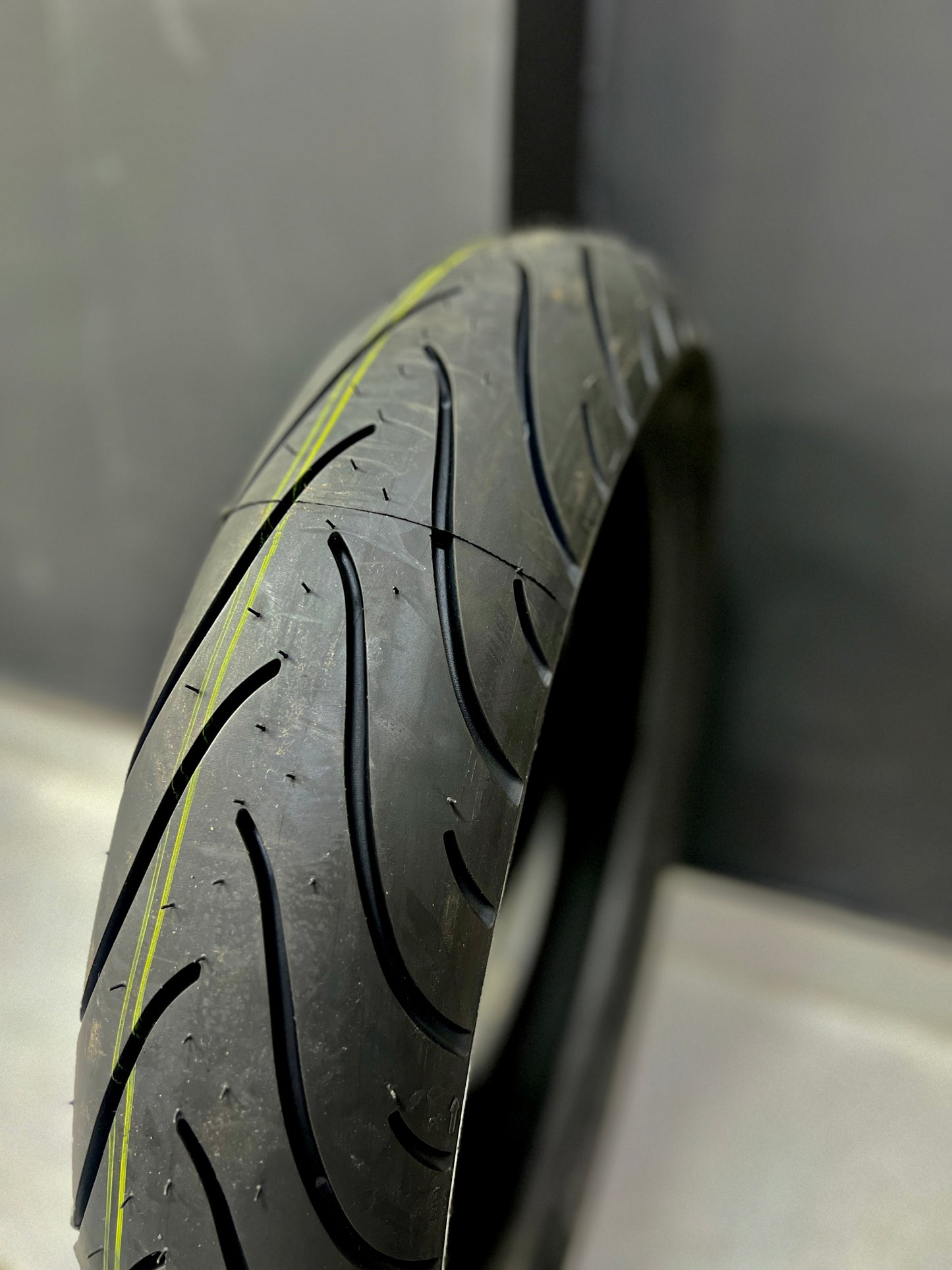 MICHELIN 130-70-17 PILOT STREET RADIAL