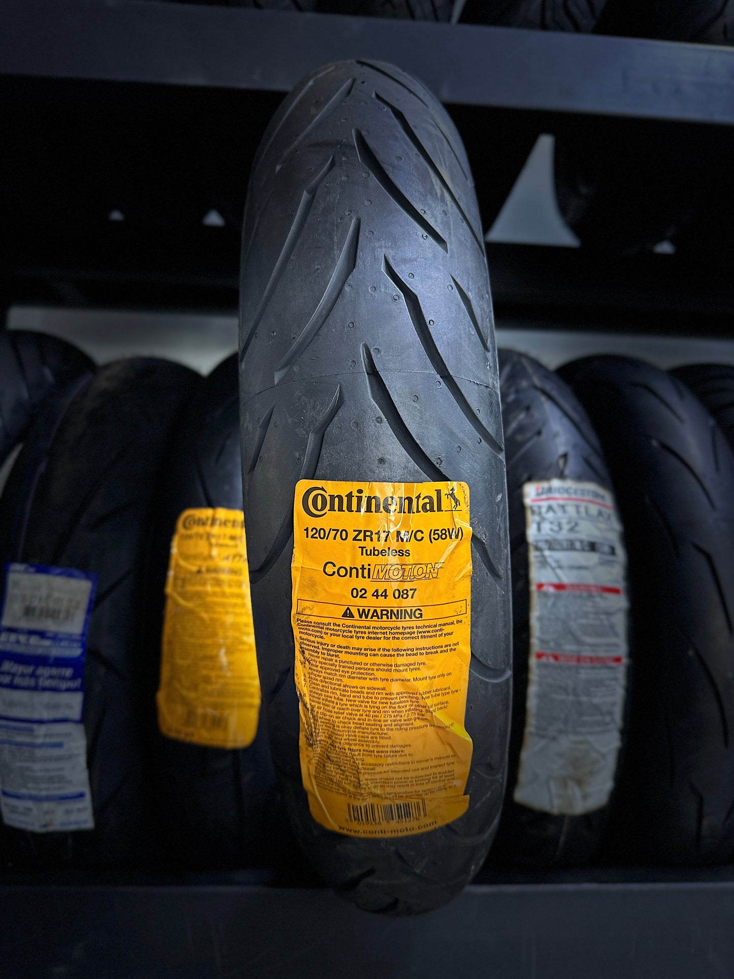 CONTINENTAL 120-70-17 CONTIMOTION