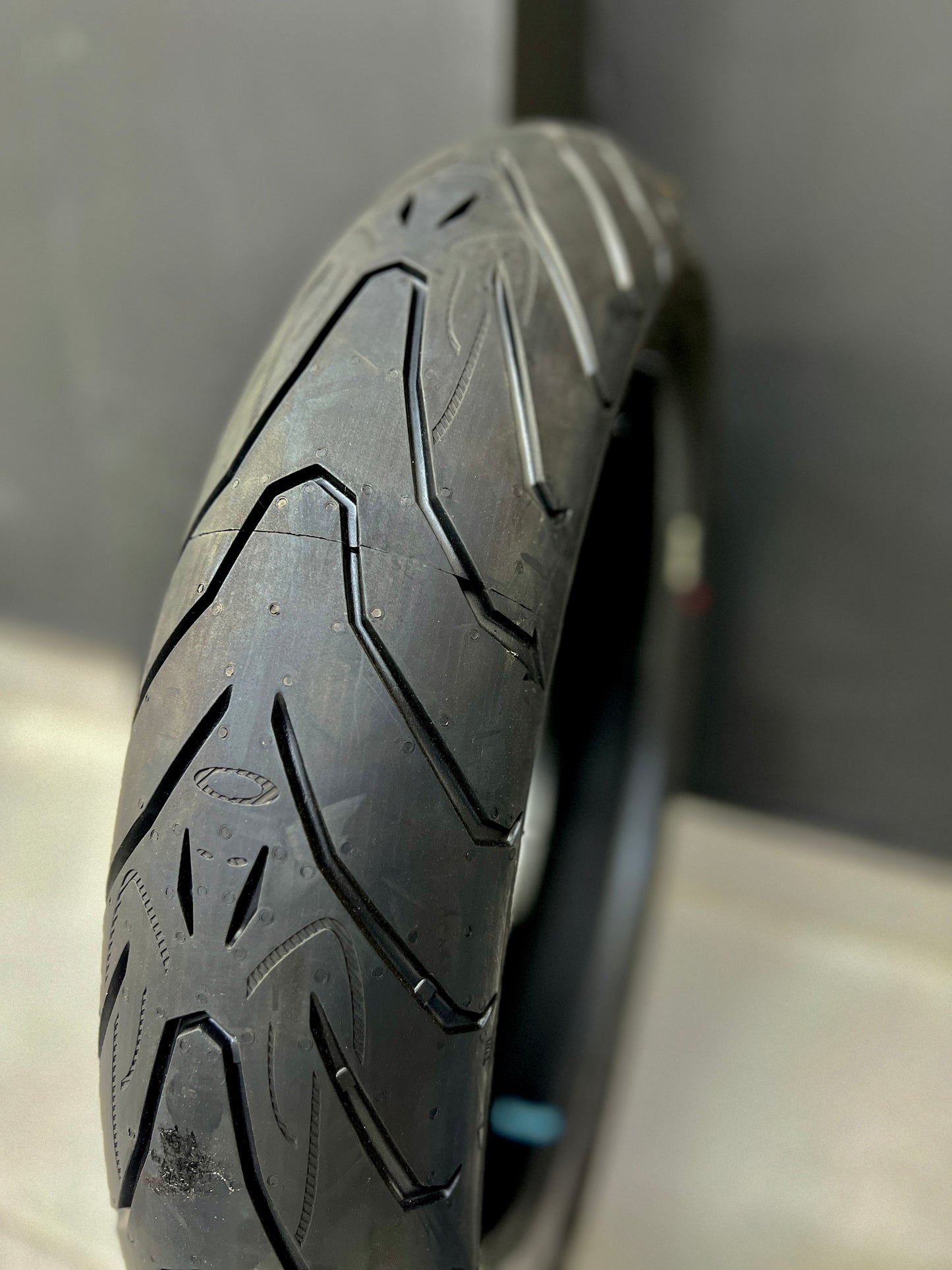 PIRELLI 120-70-17 ANGEL ST