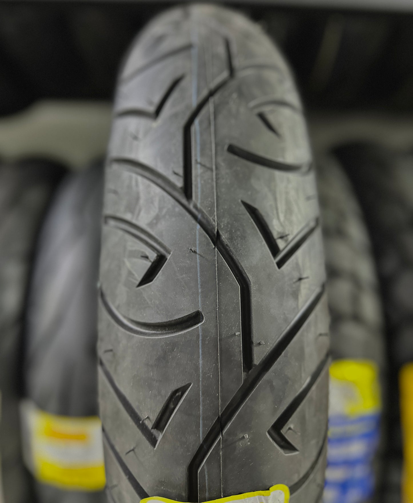 PIRELLI 130-70-17 SPORT DEMON
