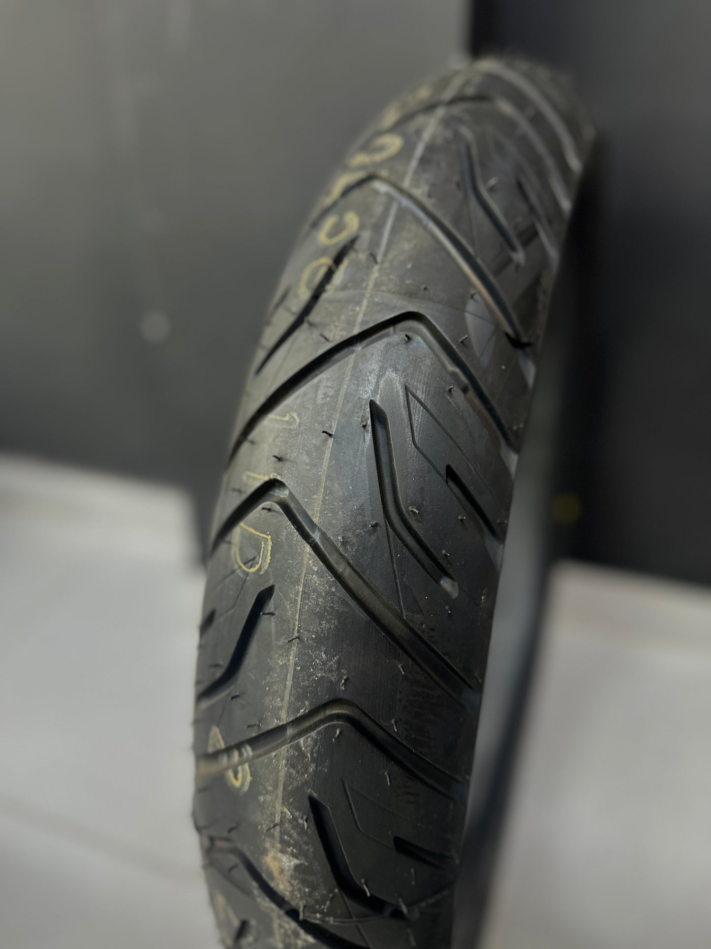 BRIDGESTONE 120-70-19 BATTLAX A41