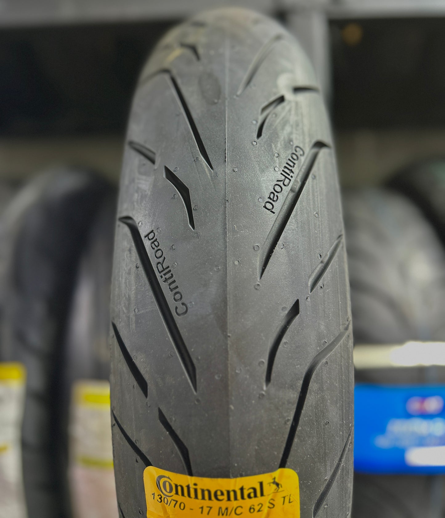 CONTINENTAL 130-70-17 CONTIROAD