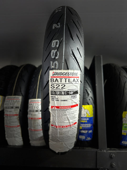 BRIDGESTONE 110-70-17 BATTLAX S22