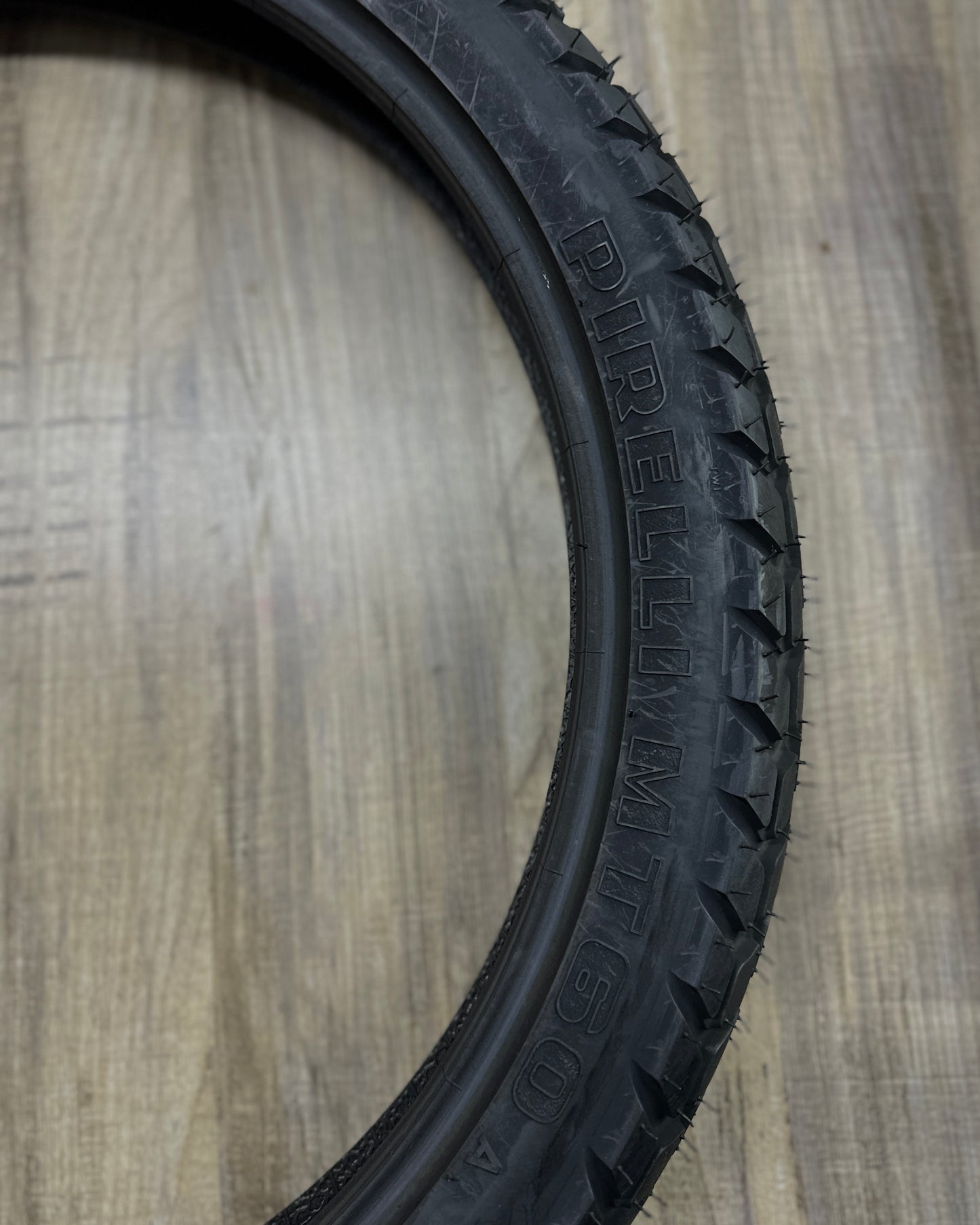 PIRELLI 90-90-21 MT 60