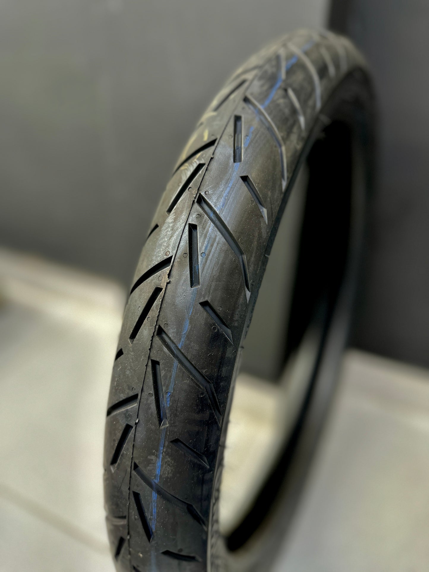 CONTINENTAL 80-100-18 CONTISTREET