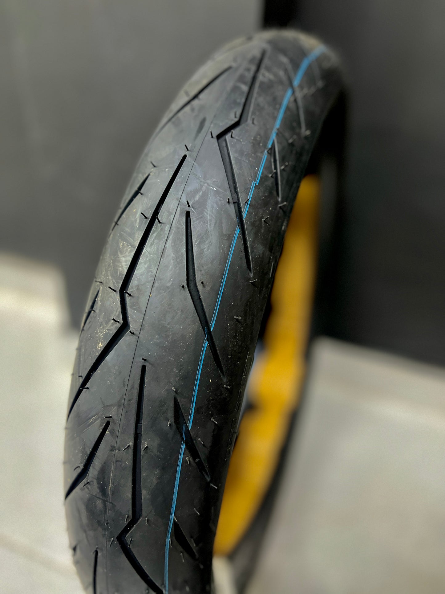 PIRELLI 100-80-17 DIABLO ROSSO SPORT