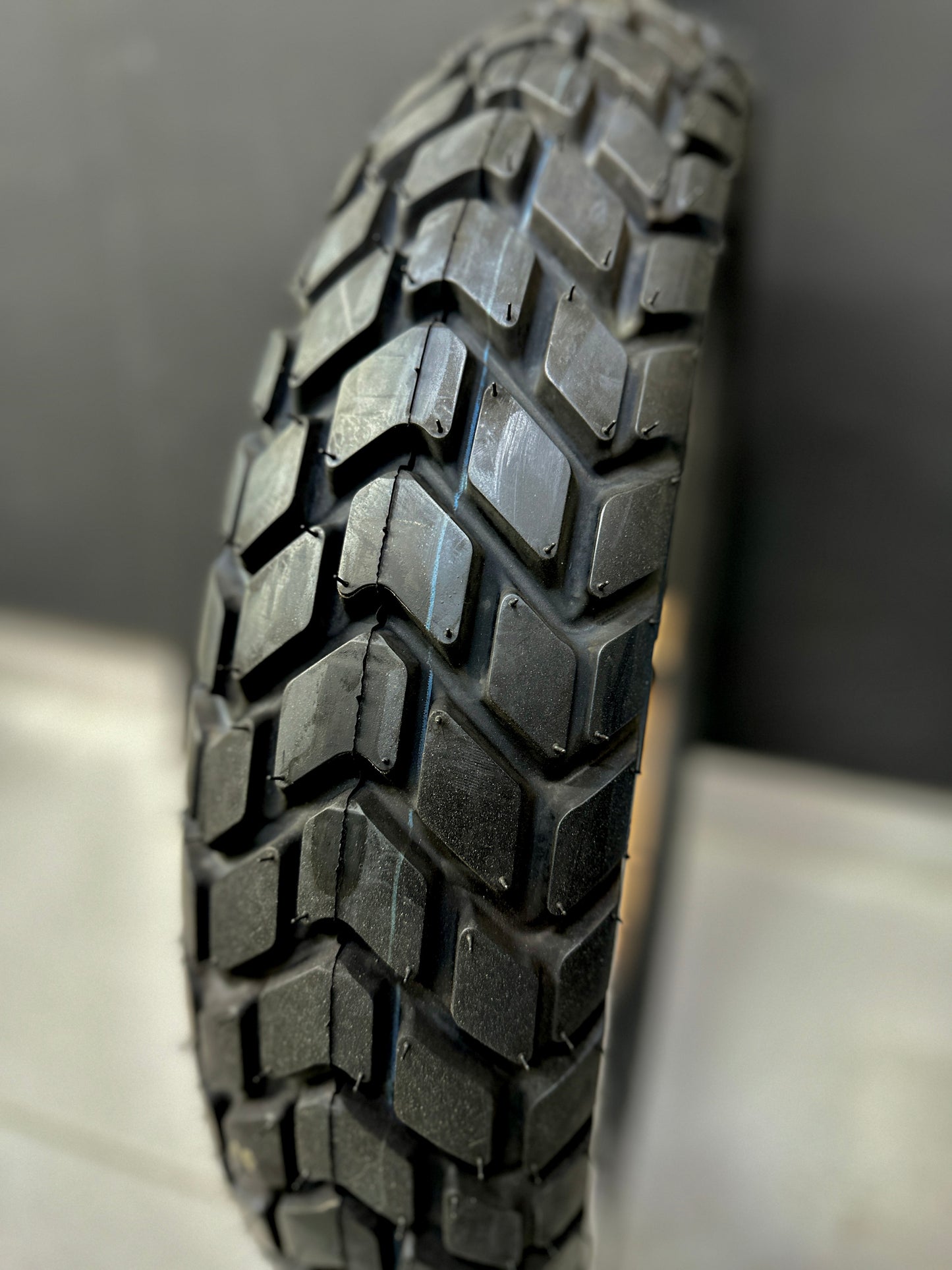 PIRELLI 120-80-18 MT 60