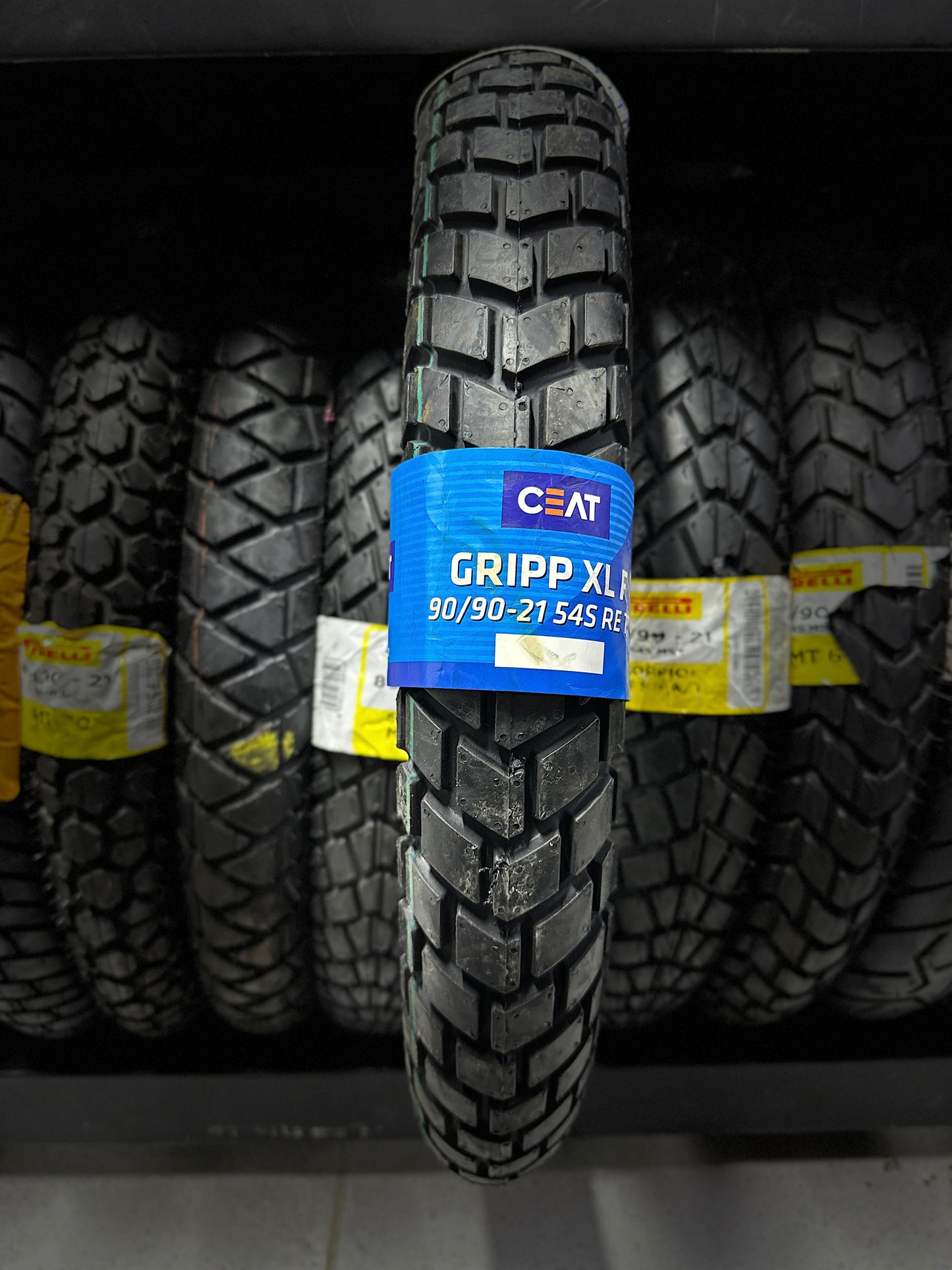 CEAT 90-90-21 GRIPP