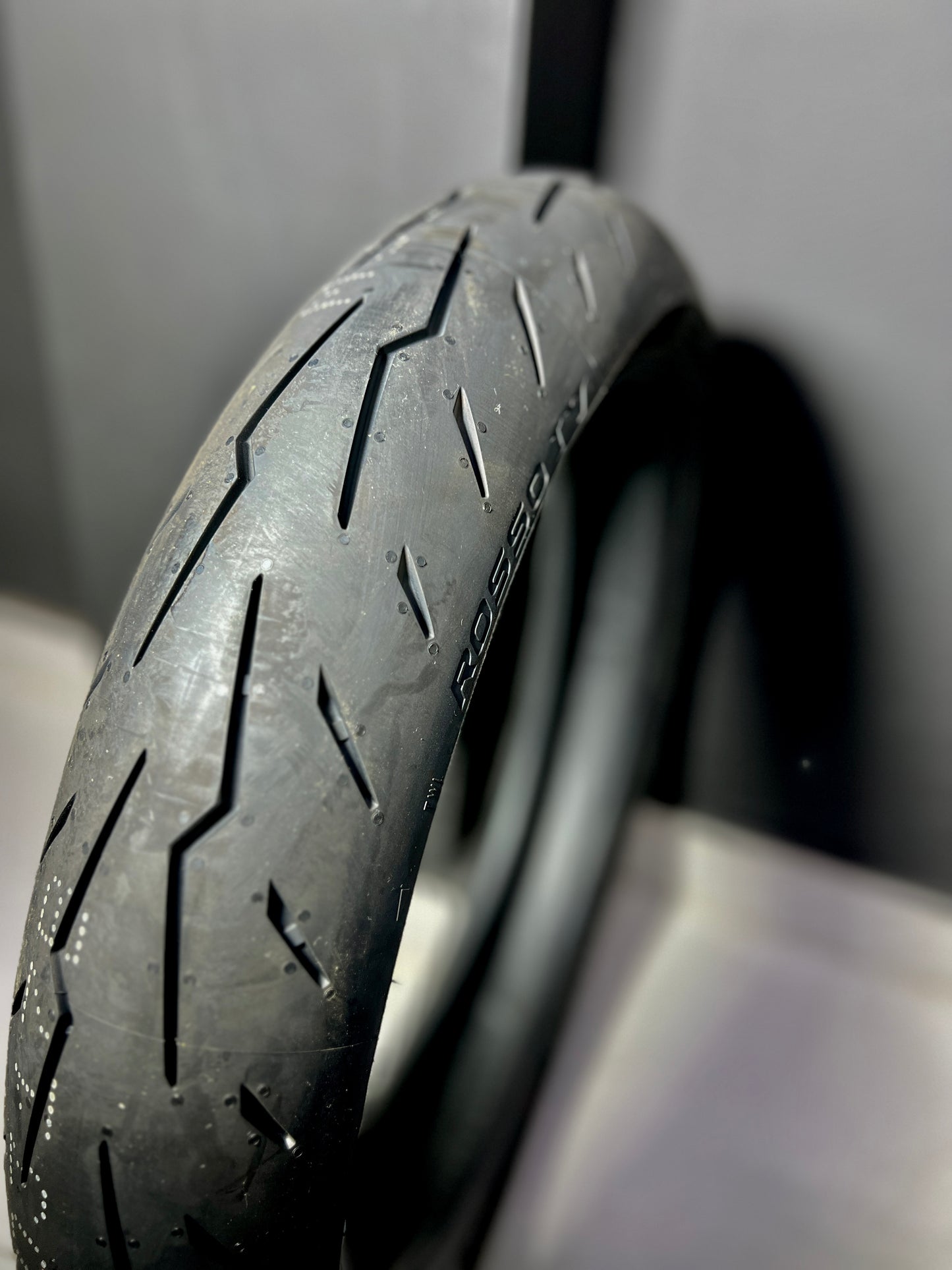 PIRELLI 110-70-17 DIABLO ROSSO 4