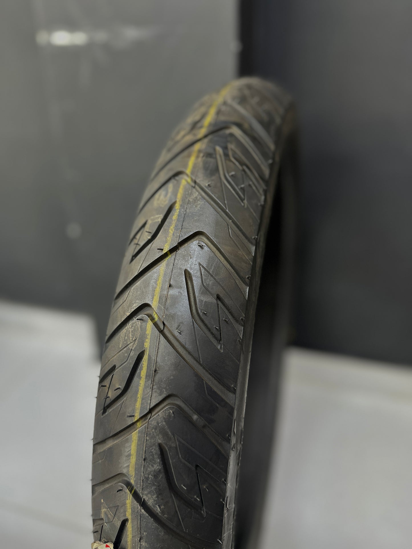 BRIDGESTONE 90-90-21 BATTLAX A41